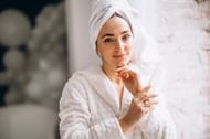 Reapplying sunscreen every 2 hours at least ensures that the protection layer doesn’t get rigged off of your skin (Image by Senivpetro on Freepik)